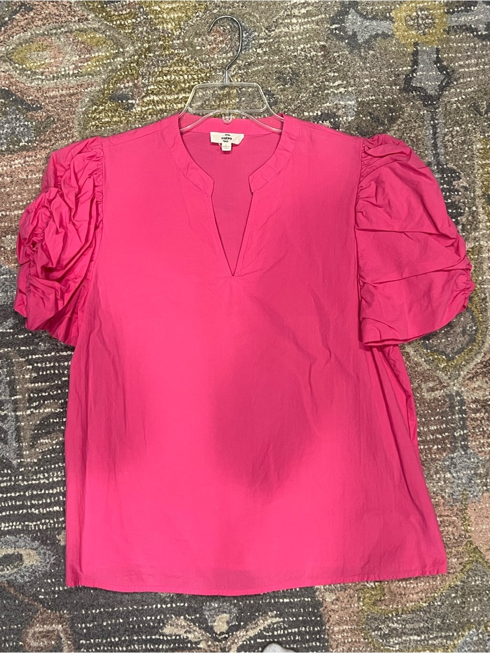 Women’s pink entro top